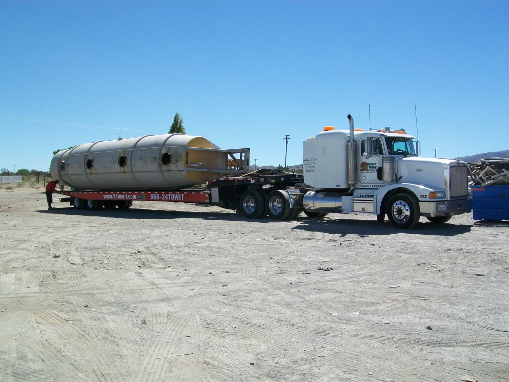 For Heavy Duty Towing Near Me Call 760-252-9000